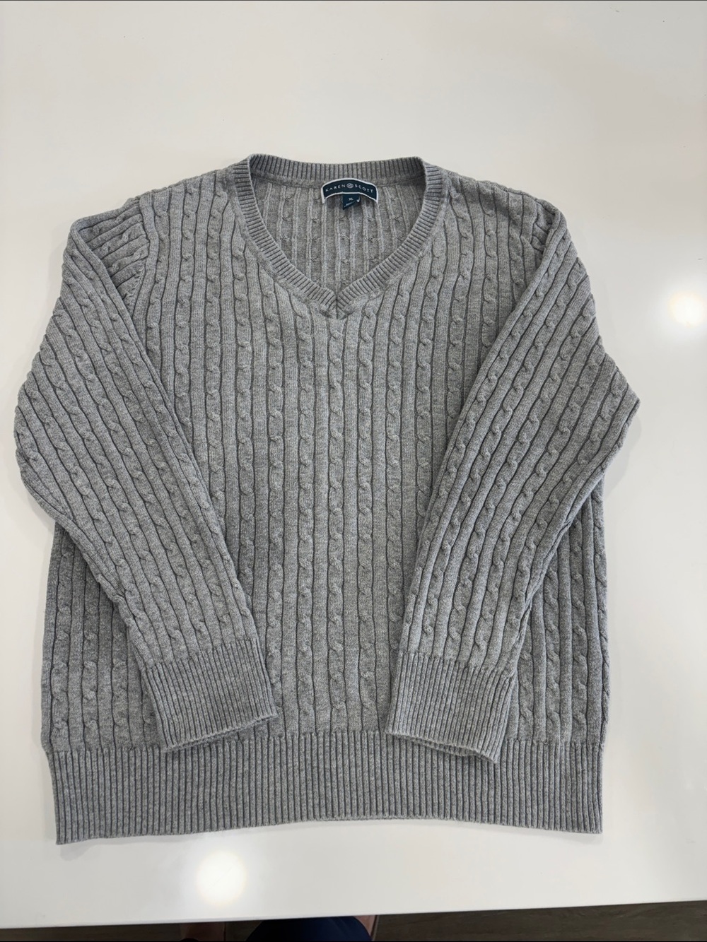Kendra Scott Light Gray Cable-Knit V-Neck Sweater